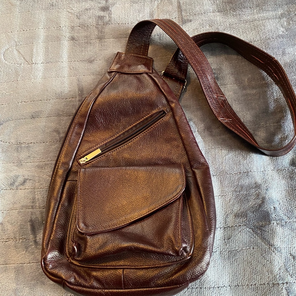 Brown/maroon leather cross body sling bag